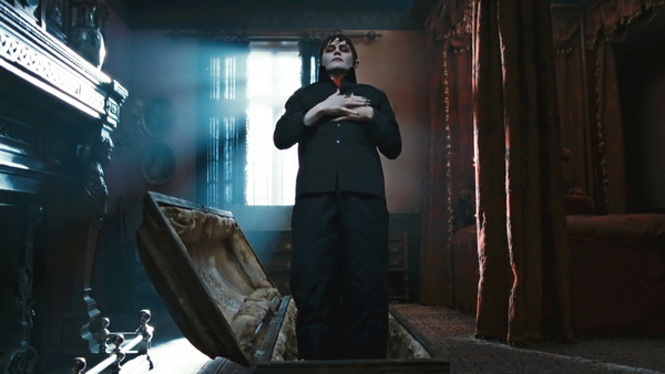 07 Dark Shadows